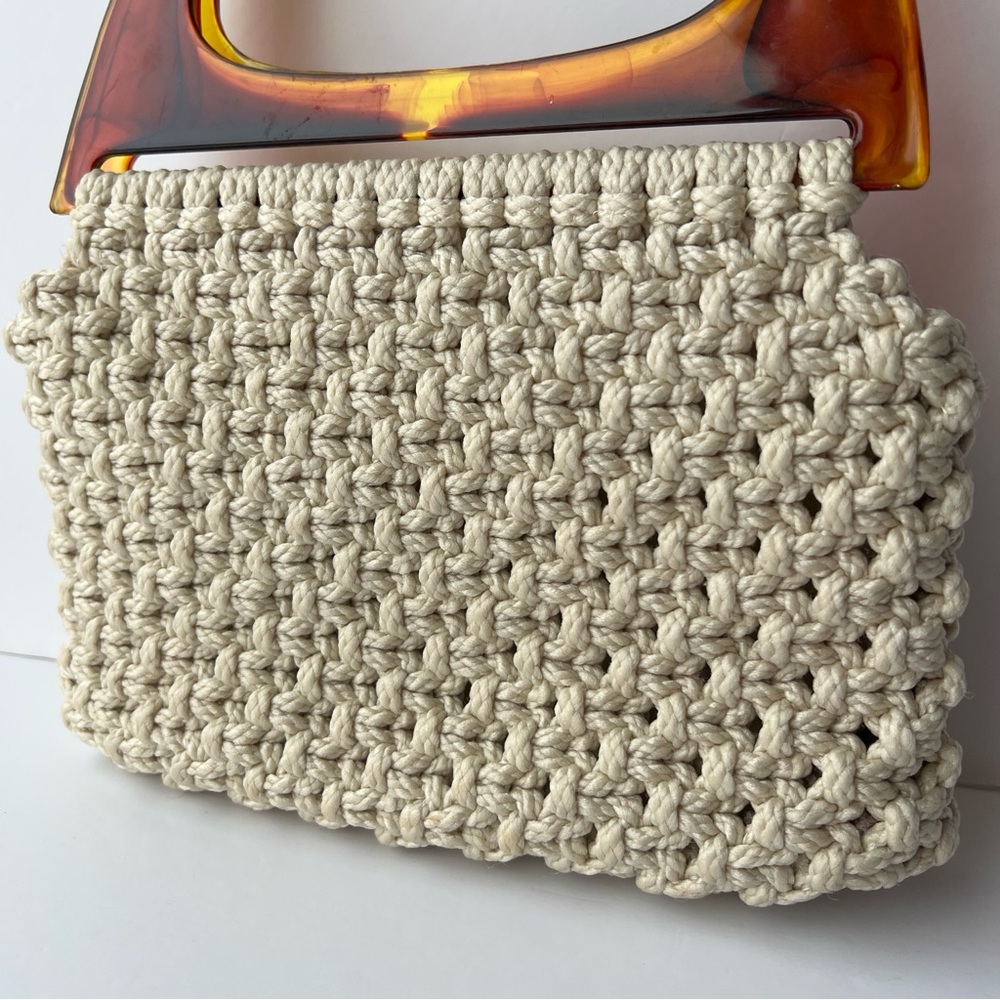 1960/1970’s Crochet Bag with Amber Handle - Picture 3 of 9